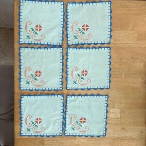 6 Embroidered Floral Coasters Set of Napkins